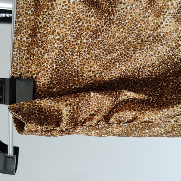 Skirt with Slit - Picture 4 of 10